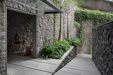 Gallery of The Hill House / Wahana Architects  - 10