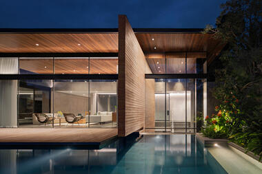 Gallery of The Hill House / Wahana Architects  - 25