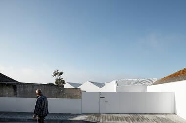 House in Santa Joana / nu.ma architects