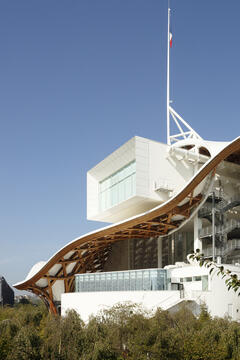 蓬皮杜梅斯餐厅加建  / Studiolada Architects建筑事务所