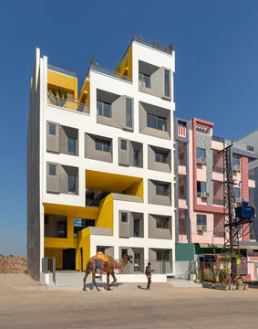 '俄罗斯方块'大楼，Aatam 学生宿舍与家庭住宅 / Sameep Padora & Associates