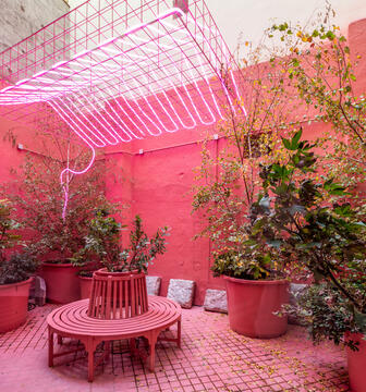 Gallery of Emotional Decor: The Trend of Spaces Geared Towards Emotion  - 6