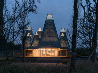 Restaurante de Metasequoia Grove en Shan Wan Village / goa