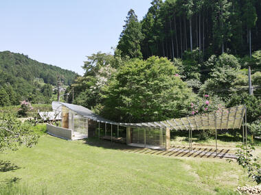 静冈的凉亭住宅 / 葛岛隆之建筑设计事务所