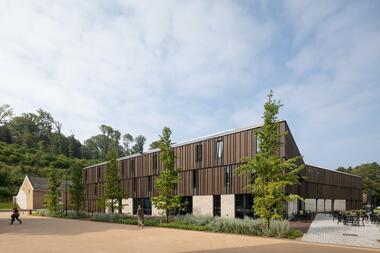 Galeria de Hotel Mercure Valkenburg / MoederscheimMoonen Architects  - 2