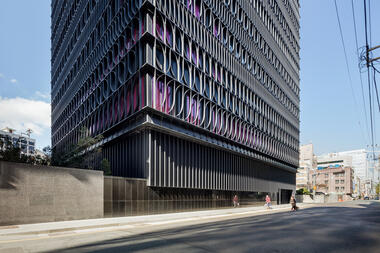 Heungkuk Tower Busan / Mecanoo