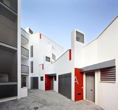 Can Cantó Housing / Castell-Pons Arquitectes