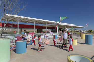 Escola Maple Bear Marília / Fagner Mendes Gava Arquitetos