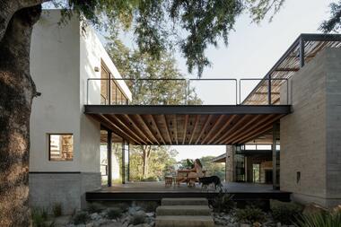Residencia espacio Kaab / Di Frenna Arquitectos