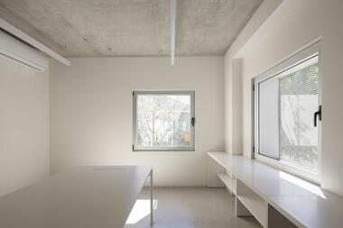 Gallery of Niceto office and showroom for apparel retailer  / Ana Smud y Daniel Zelcer + Camila Jalife  - 10
