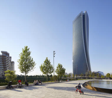 Gallery of Milan City Guide: 20 Projects to See in Italy's Fashion Capital  - 27