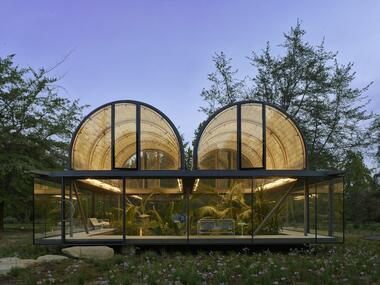 Casa de vidrio / Max Núñez