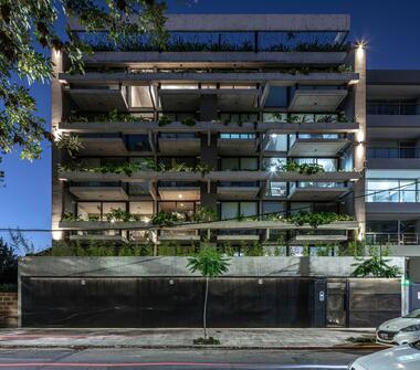 Edificio BTE 05 / Bustamante Arq