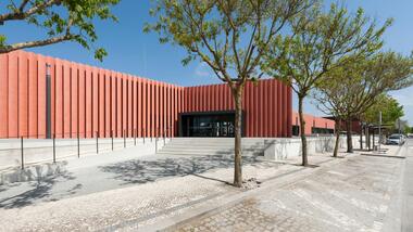 Renovation of Póvoa de Varzim Transport Coordination Centre / Pitagoras Group