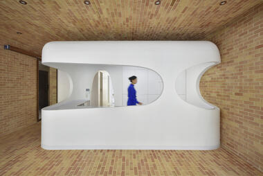 Subverting Traditional Dental Clinic Aesthetics: 9 Projects That Go Beyond Expectations