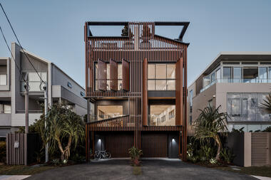 08 Albatross Avenue House / Studio Workshop