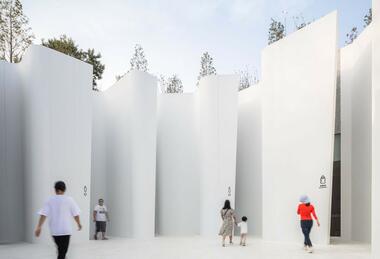 Atour Village Public Restroom / GN Architects
