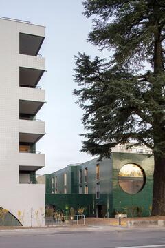 Pasodoble Housing / Nomos