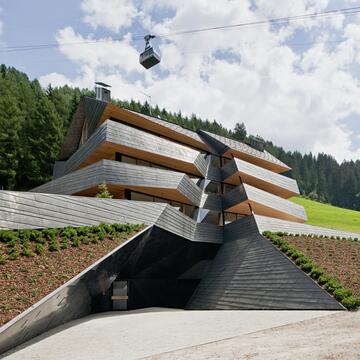 Dolomitenblick / PLASMA Studio