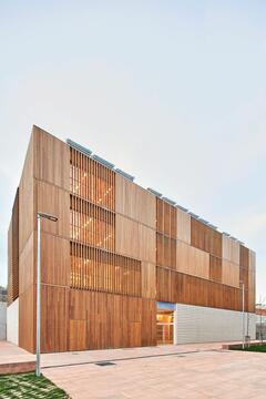 Gallery of Center for Community Life in Trinitat Vella / Haz arquitectura  - 6