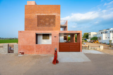 Casa Shoonya / BandukSmith Studio