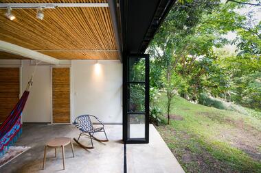 Casa en el lago / esa Arquitectura