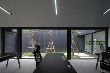 Gallery of Seven Lakes Office / ASWA  - 15
