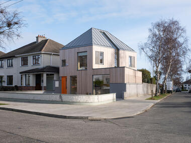 Foxes Grove House / DUA