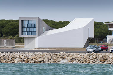 Edificio 2722 / Daniel Martín Cornejo