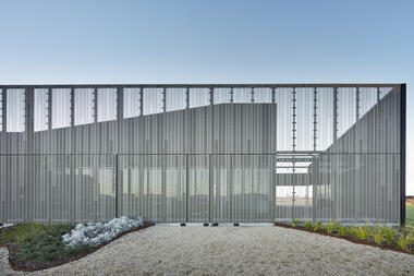 Gallery of AGT Southern Crop Breeding Center / Ashley Halliday  - 20