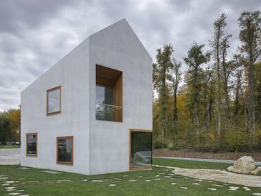 Two in One House / Clavienrossier Architectes