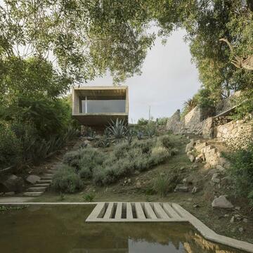 Casa 3 elementos / Agustín Lozada
