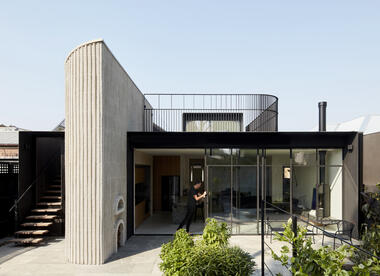 South Yarra House / Pop Architecture + Beatrix Rowe Interior Design