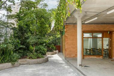 Galeria de CAMB Escola Caminho Aberto / Fernanda Dabbur Arquitetura + Carolina Penna Arquitetos  - 23