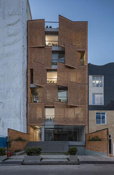 Edificio Residencial Saadat Abad / Mohsen Kazemianfard - fundamental approach architects