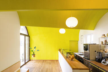 Keep Banana Ice Cream Shop / Martino Hutz Architecture