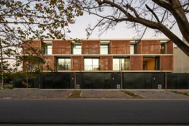5 casas / AEC arquitectura