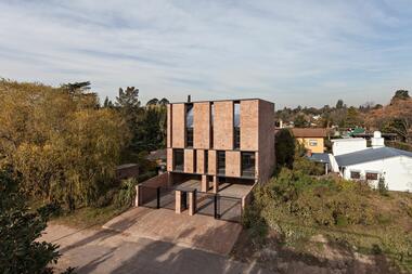 Edificio hibiscus / Caparroz Arquitectura