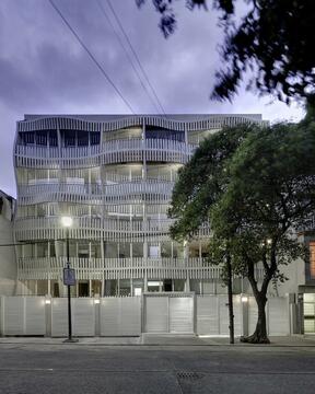 Gallery of Kiral Apartments / ARQMOV Workshop  - 9