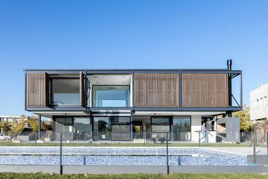 Mies 412 House / AToT - Arquitectos Todo Terreno + IDERO