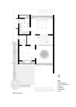 Gallery of The Floating Courtyard House / TRAANSPACE  - 18