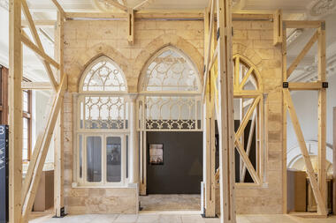 La instalación de Annabel Karim Kassar en el Museo V&A de Londres que explora la reconstrucción de la arquitectura de Beirut