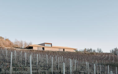 Bodega Cascina Elena / BRH+