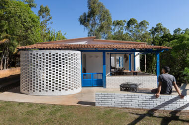 Serrana House / Studio Coplanar