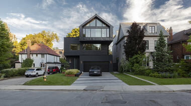 Stack House / Atelier RZLBD