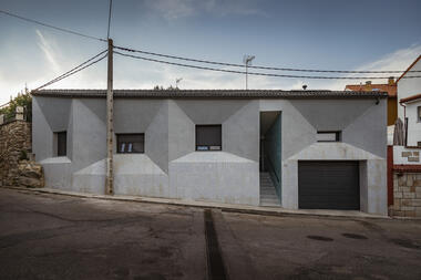Casa Bus  / OOIIO Architecture