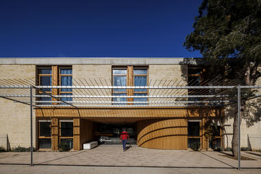 Residencia para personas mayores en Pòrtol / Santi Vives Sanfeliu, Tomás Montis Sastre, Adrià Clapés i Nicolau