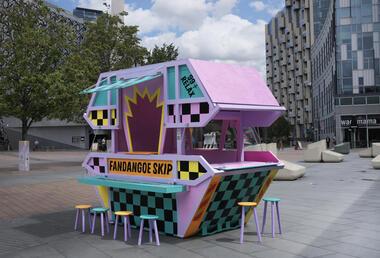 Fandangoe Skip Ice Cream Kiosk / CAUKIN Studio + Fandangoe Kid + SKIP Gallery