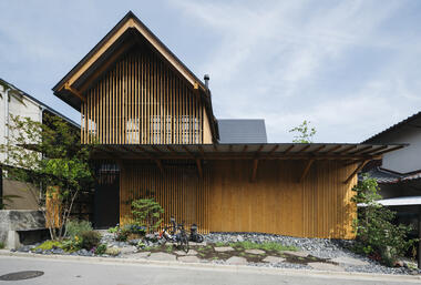 Nightingale House / Atsushi Kawanishi Architects