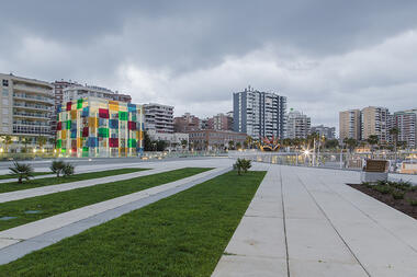 Galería de Marina de la Farola MUELLE UNO / L35  - 17
